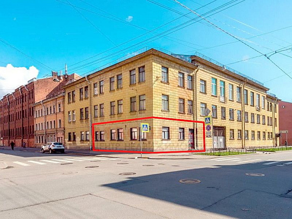Универсальное (торговое) помещение - 302 м2