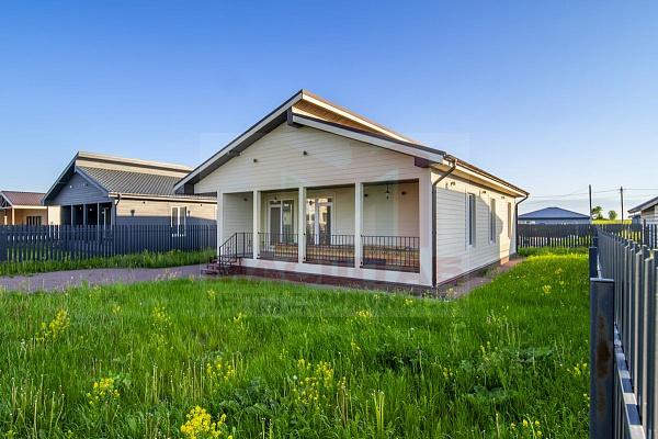 Дом  на участке 6 сот в Мухоловке