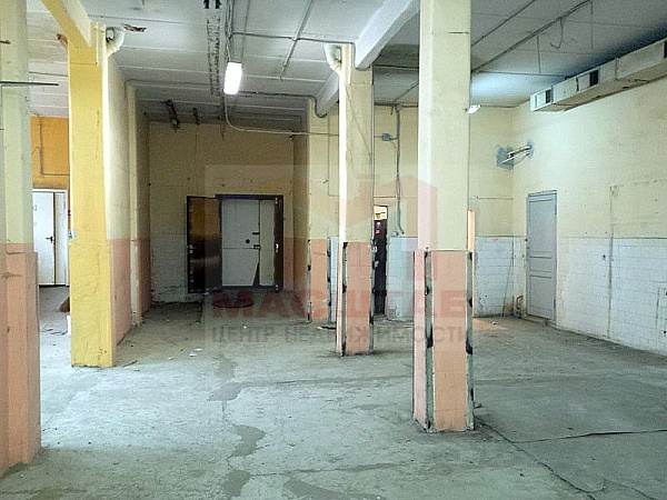 Помещение под мастерскую, склад - 212 м2