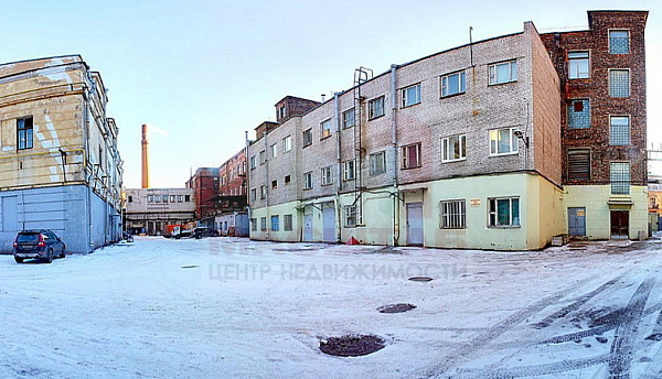 Помещение под студию, мастерскую, склад - 272 м2