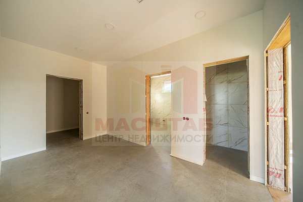 Дом  на участке 6 сот в Мухоловке