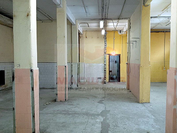 Помещение под мастерскую, склад - 212 м2