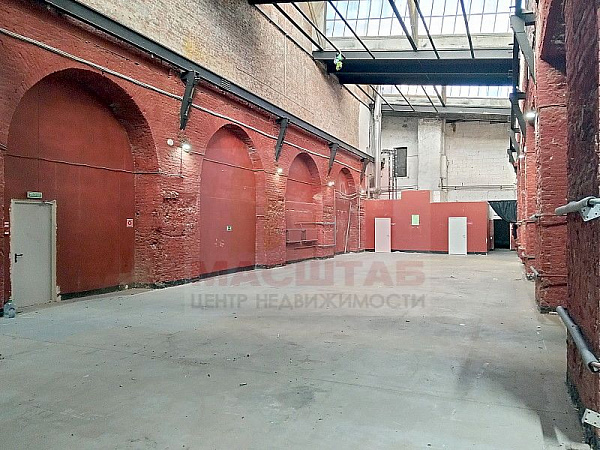 Торговое (универсальное) помещение - 380 м2