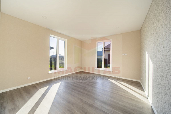 Дом на участке 6 сот в Мухоловке