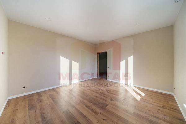 Дом  на участке 6 сот в Мухоловке