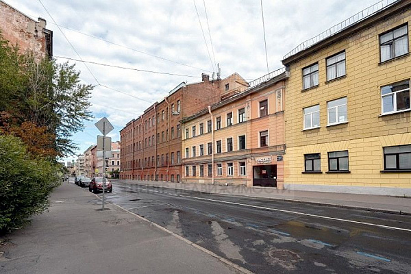 Помещение под студию, мастерскую, склад - 169 м2