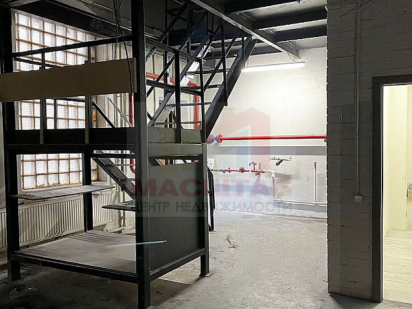 Помещение под мастерскую, производство, склад - 391 м2