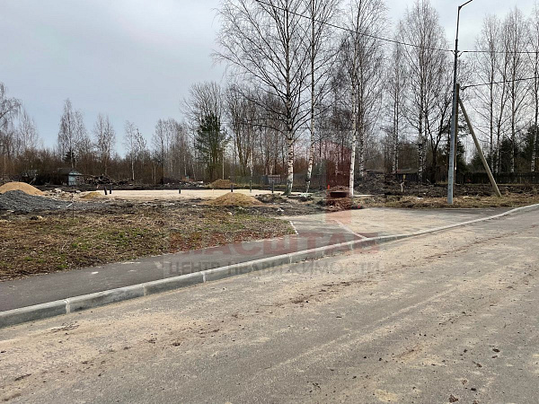 Участок в Санкт-Петербурге, г. Павловск Участок в Санкт-Петербурге, г. Павловск