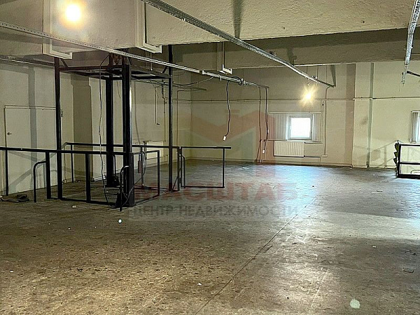 Помещение под мастерскую, производство, склад - 391 м2