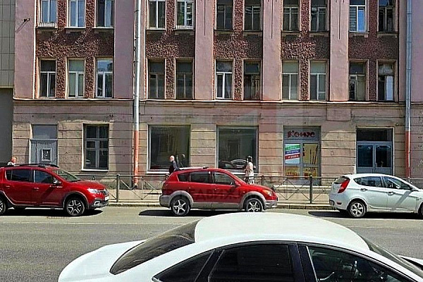 Универсальное (торговое) помещение - 212 м2