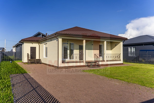 Дом на участке 6 сот в Мухоловке