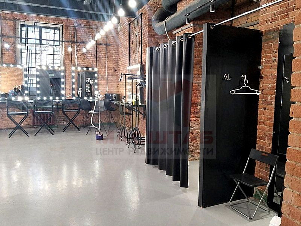 Универсальное (торговое) помещение - 311 м2
