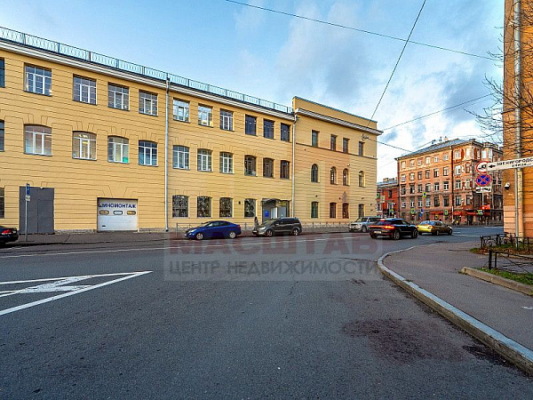 Универсальное (торговое) помещение - 214 м2