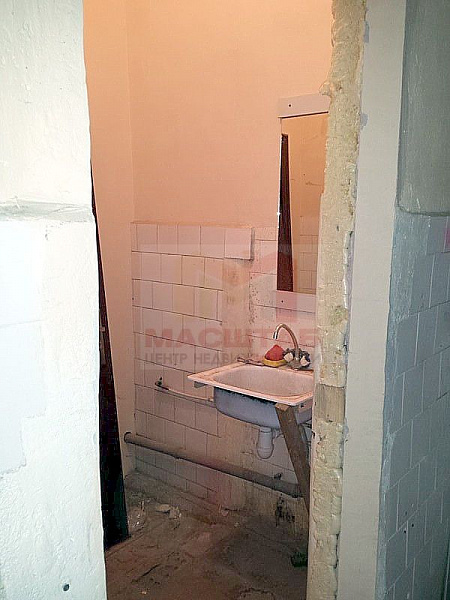 Помещение под мастерскую, склад - 212 м2