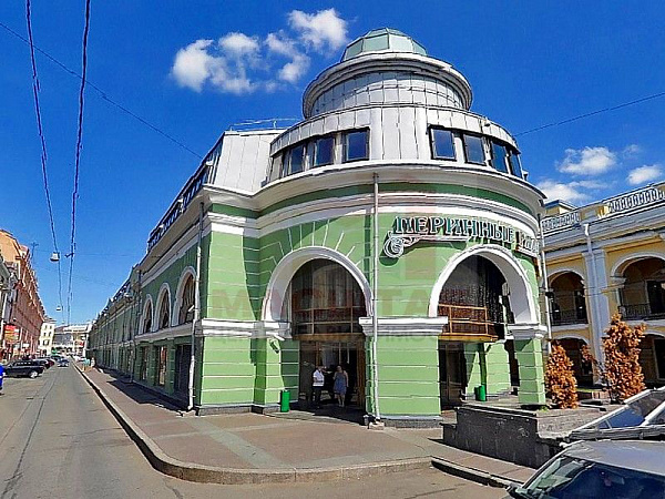 Универсальное (торговое) помещение - 240 м2