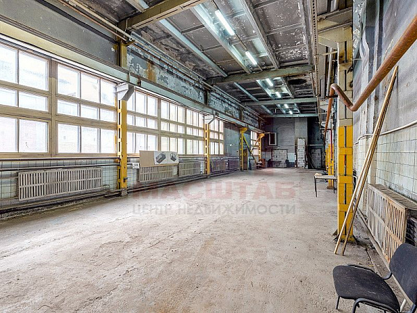 Помещение под склад, производство - 423 м2