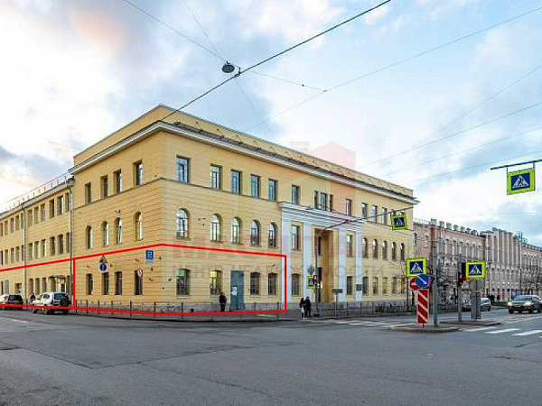 Универсальное (торговое) помещение - 739 м2