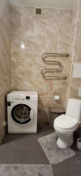 Среднерогатская 10