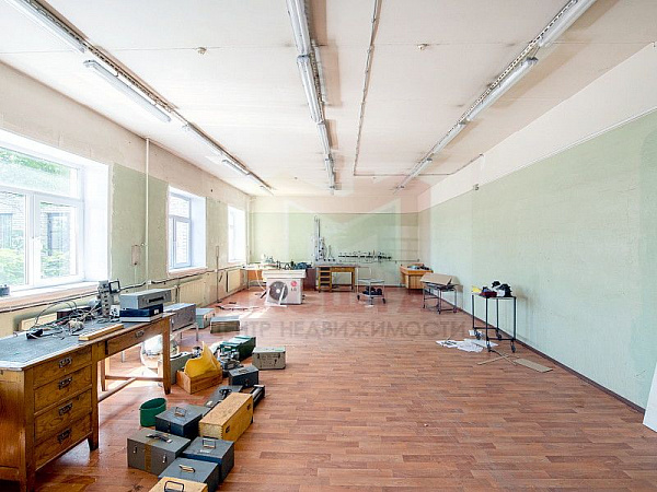 Помещение под мастерскую, склад - 251 м2